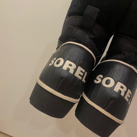 SOREL boots - Picture 4 of 5